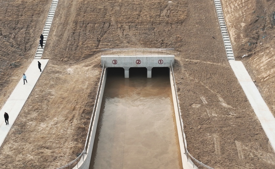 郭口引黄新闸正式启用(图3) 郭口引黄新闸正式启用(图3)
